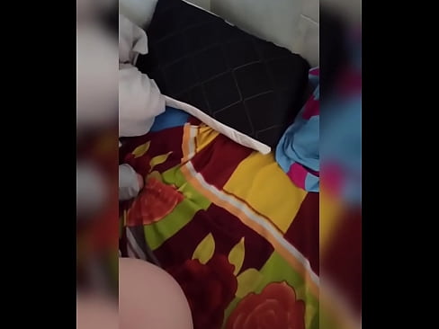 ❤️ Dakina ta zauna a gida ita kadai saboda mijinta ya tafi hutu sai na yi amfani da damar in yi mata fyade na cika mata gindi da nono. ️❌  Jima'i ❌️❤